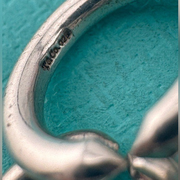 47018074